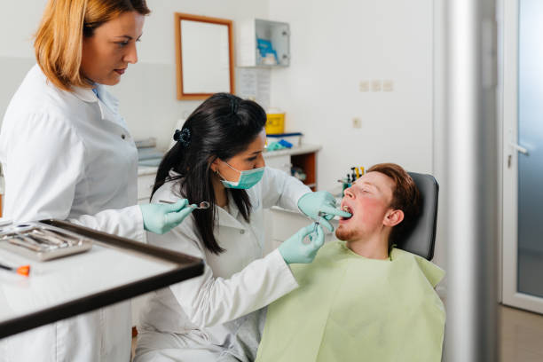 Best Same-Day Emergency Dental Services in Csar Chvez, TX